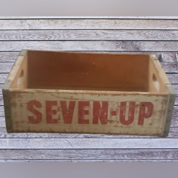 Home decor red white grey brown pop collectible vintage wood crate seven… - Picture 12 of 16